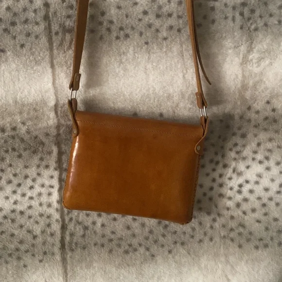 Leather Crossbody bag - 8x6.5 inches - Picture 7 of 9